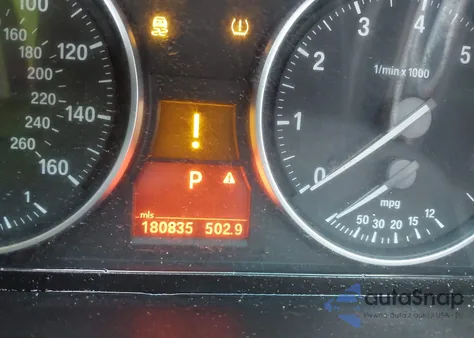 2011 BMW 328I xDrive z USA, uszkodzony, nr VIN WBAPK5C5XBF127543